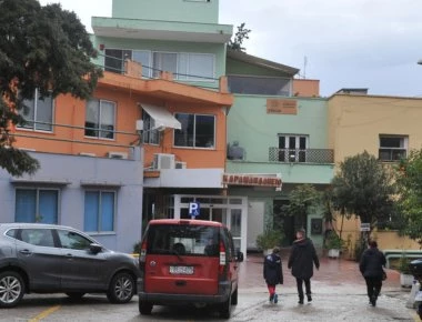 «Πήγα να την ταΐσω και είχε παγώσει» - Η συγκλονιστική μαρτυρία της μητέρας του νεκρού βρέφους στην Πάτρα